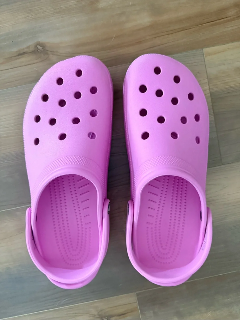 Men’s Pink Crocs